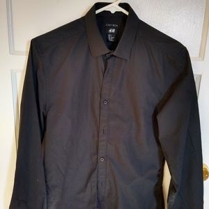 NWOT H&M black dress shirt S